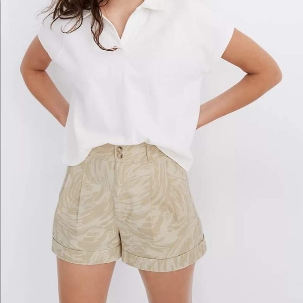 Madewell Pleated Shorts in Brushing Up